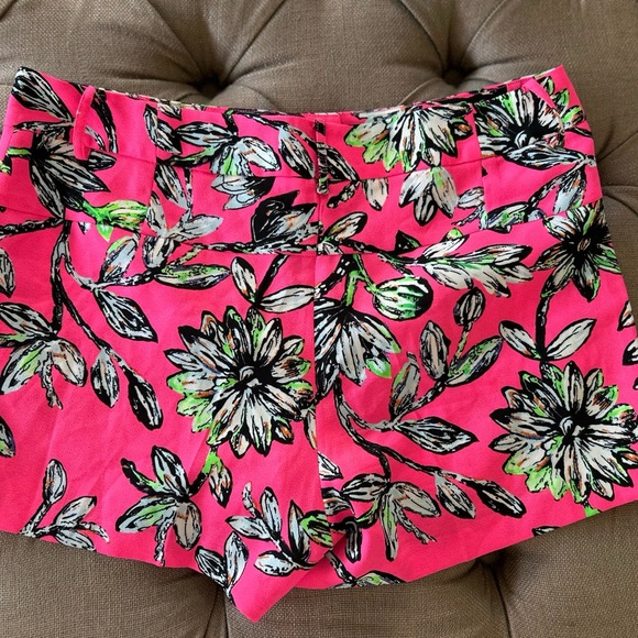 ZOA New York Pink and Black Floral Shorts - Picture 2 of 5